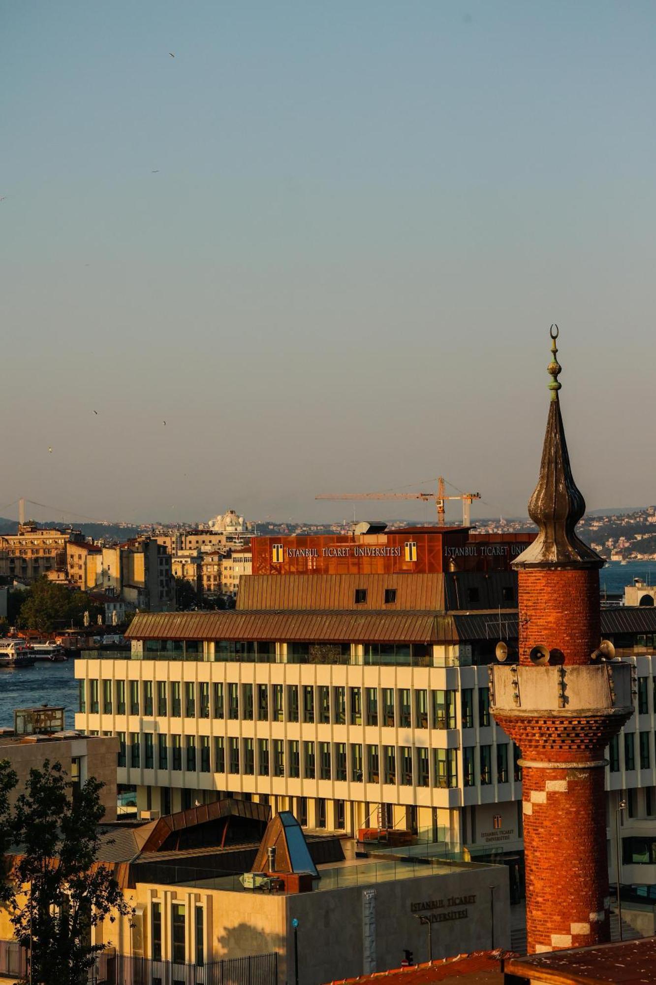 Hotel Golden Horn Park 3*